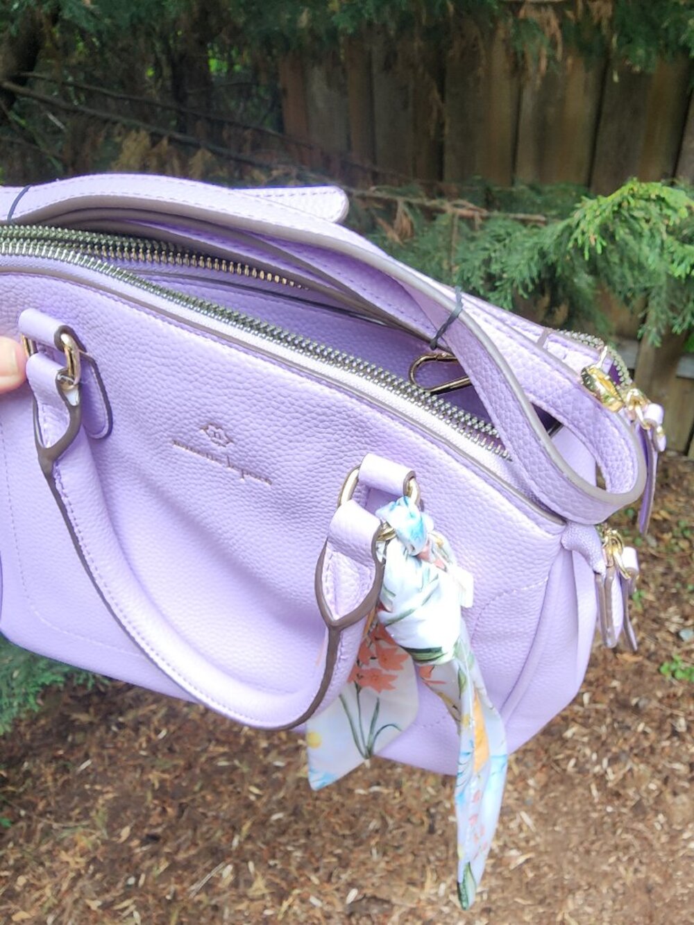 EUC Lilac Nanette Lepore handbag ๐ Shoulder purse combo - Picture 2 of 11